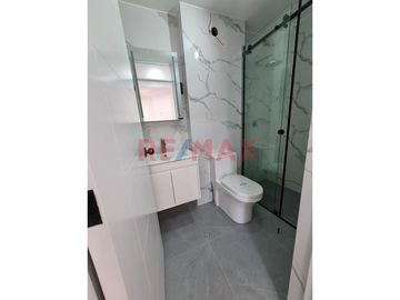 Exclusivo Departamento En Alquiler En 3Er Piso Con Vista A La Calle