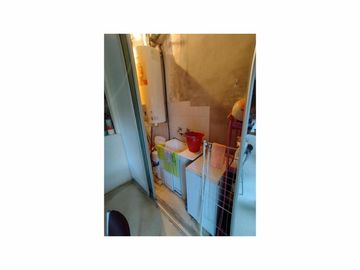 Se Vende Amplio Depto. de 2 Ambientes en Olivos. Planta Baja Con Jardin