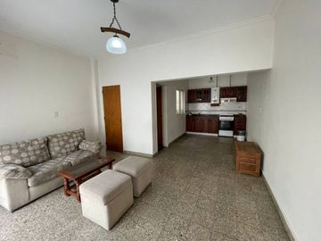 PH en Venta Haedo / Moron (A004 4266)