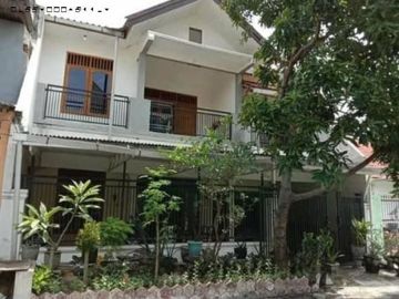 Rumah Medokan Asri, Strategis