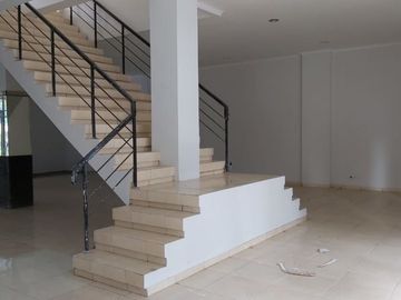 RUKO MEWAH DI ALAM SUTERA JALAN RAYA SUDAH RAMAI PROMO HARGA NEGO