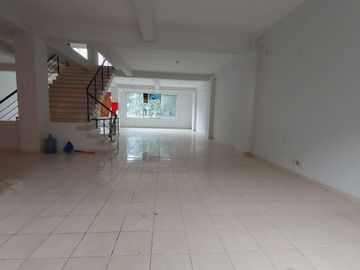 RUKO MEWAH DI ALAM SUTERA JALAN RAYA SUDAH RAMAI PROMO HARGA NEGO