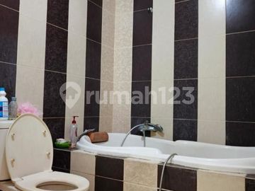 Rumah Cluster Favorit 2.5 Lantai Siap Huni Taman Palem Lestari