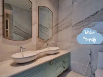 For Sale Luxury Modern-Classic House at Kebayoran Baru
