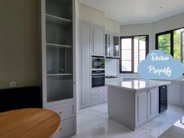 For Sale Luxury Modern-Classic House at Kebayoran Baru