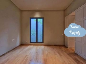 For Sale Luxury Modern-Classic House at Kebayoran Baru
