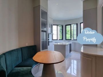 For Sale Luxury Modern-Classic House at Kebayoran Baru
