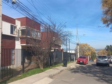 Casa en VENTA 3dorm 3baños Villa Alemana-Metro La Concepción