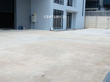 Gudang Bagus Siap Pakai Di Deltasilicon 3 Lippo Cikarang
