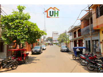 00309  VENTA CASA PUCALLPA SEMINOBLE + ALMACÉN  AC 612m2