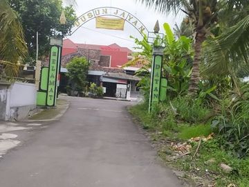 Dekat Pasar Gentan, Tanah Kapling SHM, Luas 120-an