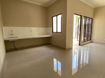 Rumah Baru 2 Lantai Design Taman Depan, Dekat LRT dan Tol Becakayu