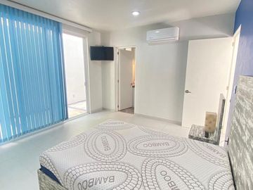 Casa de 4 recamaras, jacuzzi, lock off, venta en La Crucecita Huatulco