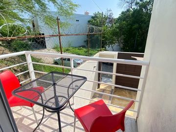 Casa de 4 recamaras, jacuzzi, lock off, venta en La Crucecita Huatulco