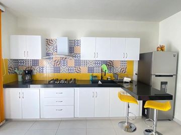 Casa de 4 recamaras, jacuzzi, lock off, venta en La Crucecita Huatulco