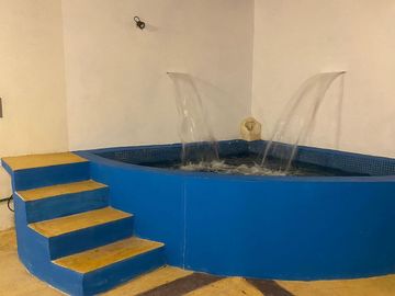 Casa de 4 recamaras, jacuzzi, lock off, venta en La Crucecita Huatulco