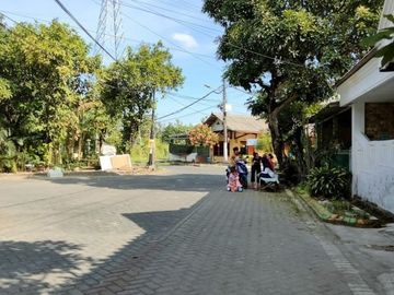 Dijual Cepat Rumah Di Wisma Lidah Kulon, Lakarsantri DN