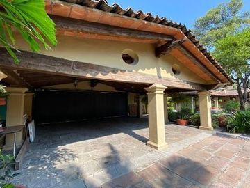 Casa Sola en Las Palmas, Cuernavaca, Morelos CAEN-Er-866-Cs