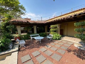 Casa Sola en Las Palmas, Cuernavaca, Morelos CAEN-Er-866-Cs