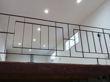 VENTA DOS AMBIENTES AMPLIO CON ENTRE PISO UN AMBIENTE MAS. ZONA WILDE (valor publicado a modo figurativo NO INFORMATIVO CONSULTE)