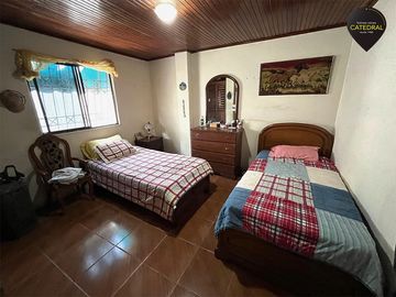 Casa de venta en Costanera y Segunda- Quisquis – código:20703