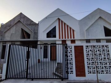 RUMAH DESIGN SCANDANAVIAN MEZZANINE EROPA KEKINIAN DI PRAMBANAN DEKAT PINTU GERBANG TOL JOGJA SOLO DP 5JUTA BISA KPR!