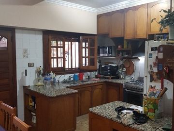 Casa en venta en Lanus Oeste