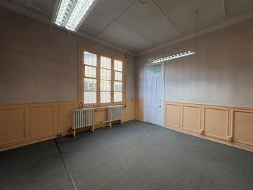 EMPREASAS, INSTITUCIONES U OFICINAS 10D 3B BODEGAS ESTAC