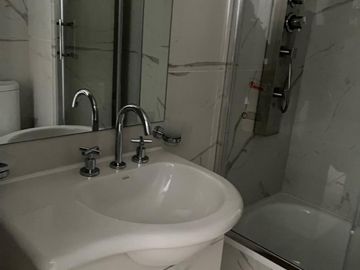 4 AMBIENTES SOBRE BOULEVARD CON COCHERA Y BAULERA , 3 DORMITORIOS Y 3 BAÑOS