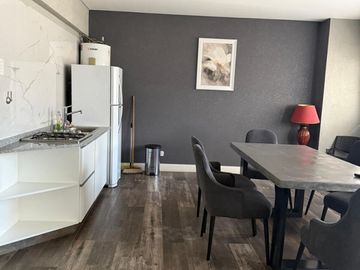 4 AMBIENTES SOBRE BOULEVARD CON COCHERA Y BAULERA , 3 DORMITORIOS Y 3 BAÑOS