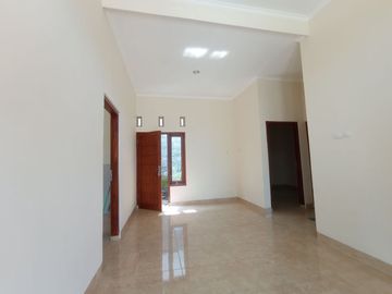 Rumah Area Kalasan, Sangat Dekat Dengan Jl. Raya Lpmp
