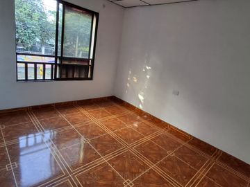 apartamento en arriendo en las delicias. Cod A127114