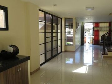 House for rent in Cebu City, Gated in Banilad, Modern Design,4-br