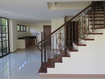 House for rent in Cebu City, Gated in Banilad, Modern Design,4-br