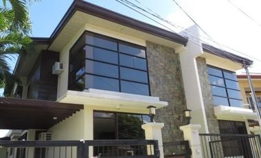 House for rent in Cebu City, Gated in Banilad, Modern Design,4-br