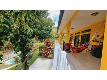 CASA AMOBLADA CON PISCINA EN  ALTOS DEL MARIA 1550M2