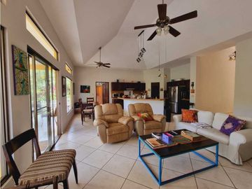 CASA AMOBLADA CON PISCINA EN  ALTOS DEL MARIA 1550M2