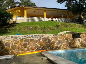 CASA AMOBLADA CON PISCINA EN  ALTOS DEL MARIA 1550M2