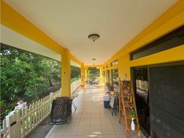 CASA AMOBLADA CON PISCINA EN  ALTOS DEL MARIA 1550M2