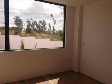 Venta departamento 3 dormitorios, jardín, por estrenar, Conjunto Privado, Nayón
