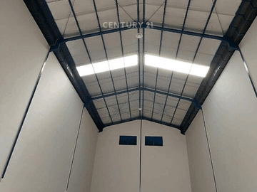 Gudang Dengan Kantor Lantai 2  Eraprima M Toha Tangerang