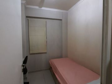 Apartemen green pramuka city full furnish lokasi strategis