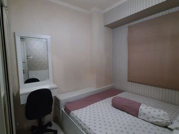 Apartemen green pramuka city full furnish lokasi strategis