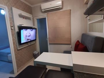Apartemen green pramuka city full furnish lokasi strategis