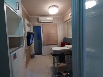 Apartemen green pramuka city full furnish lokasi strategis