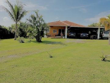 Country Living Close to Coronado Beaches, School,  Golf