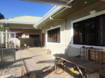 600sqm Bungalow 5 Bedrooms House and Lot for SALE / RENT in Angeles City along Friendship highway near CLARK