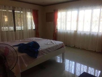 600sqm Bungalow 5 Bedrooms House and Lot for SALE / RENT in Angeles City along Friendship highway near CLARK