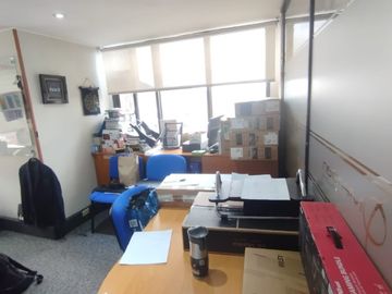oficina en venta en quinta camacho. Cod V117927