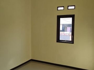 Rumah + kios di perwira bekasi utara